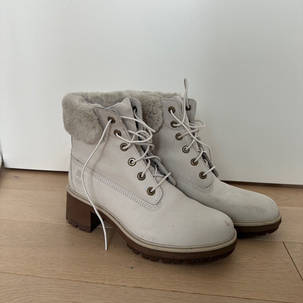 Timberland Grey Lace Up Boots with Plush Lining